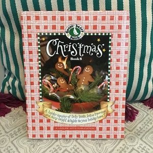 Gooseberry Patch Christmas craft book.  Volume 8
